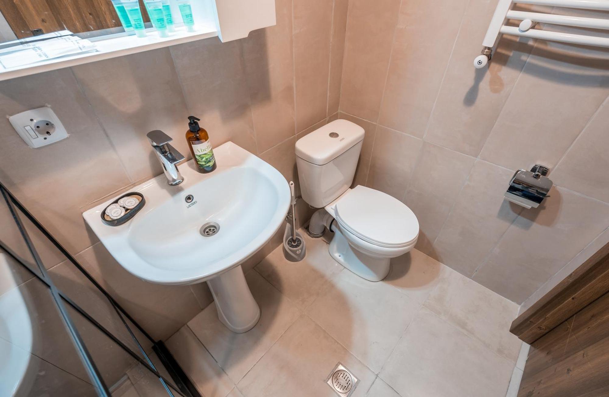 Your Cozy Home In Old Tbilisi Luaran gambar