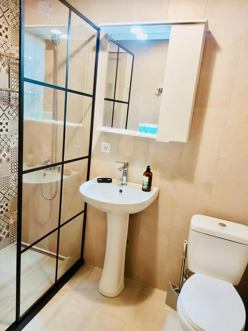 Your Cozy Home In Old Tbilisi Luaran gambar