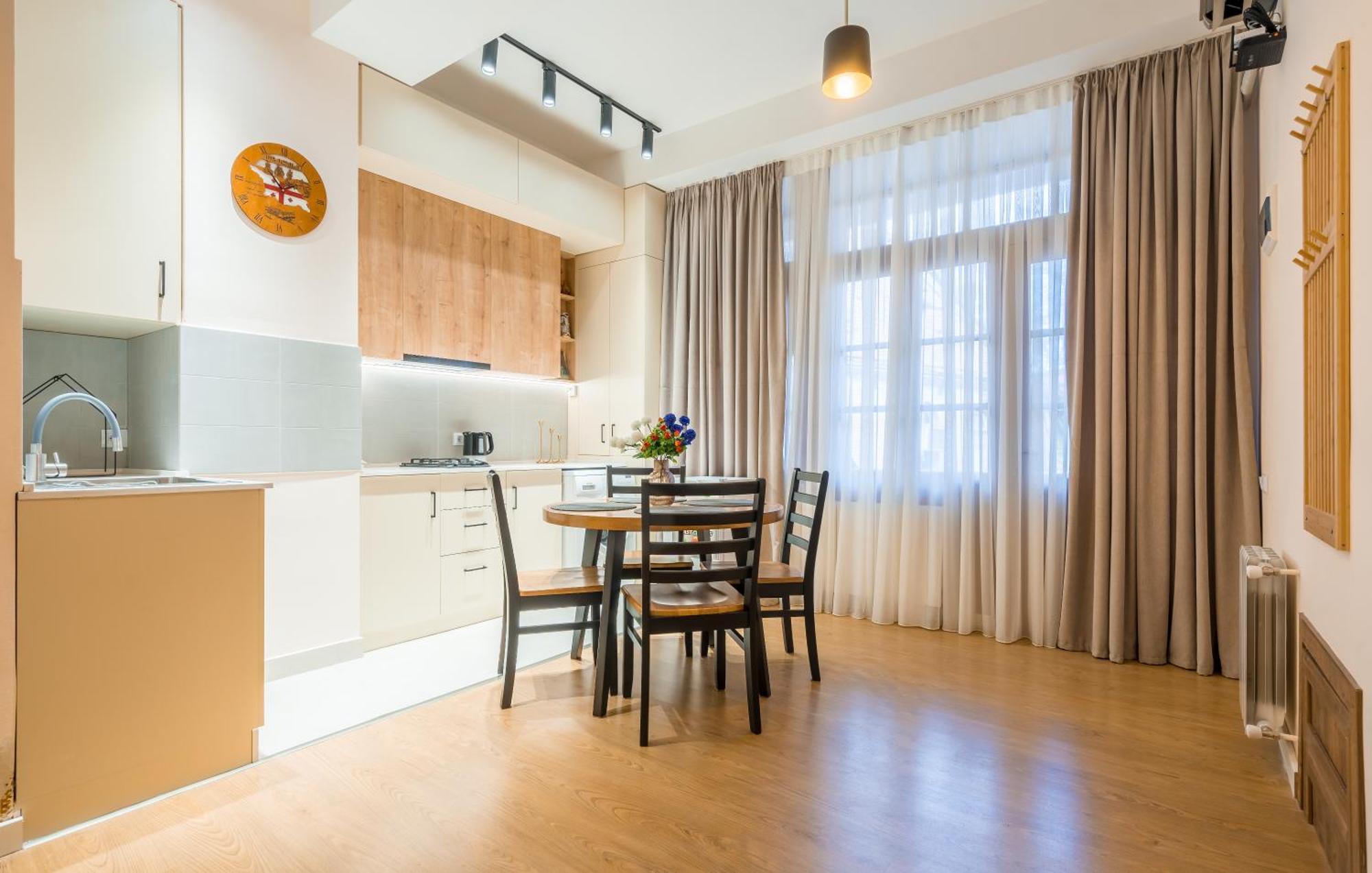 Your Cozy Home In Old Tbilisi Luaran gambar